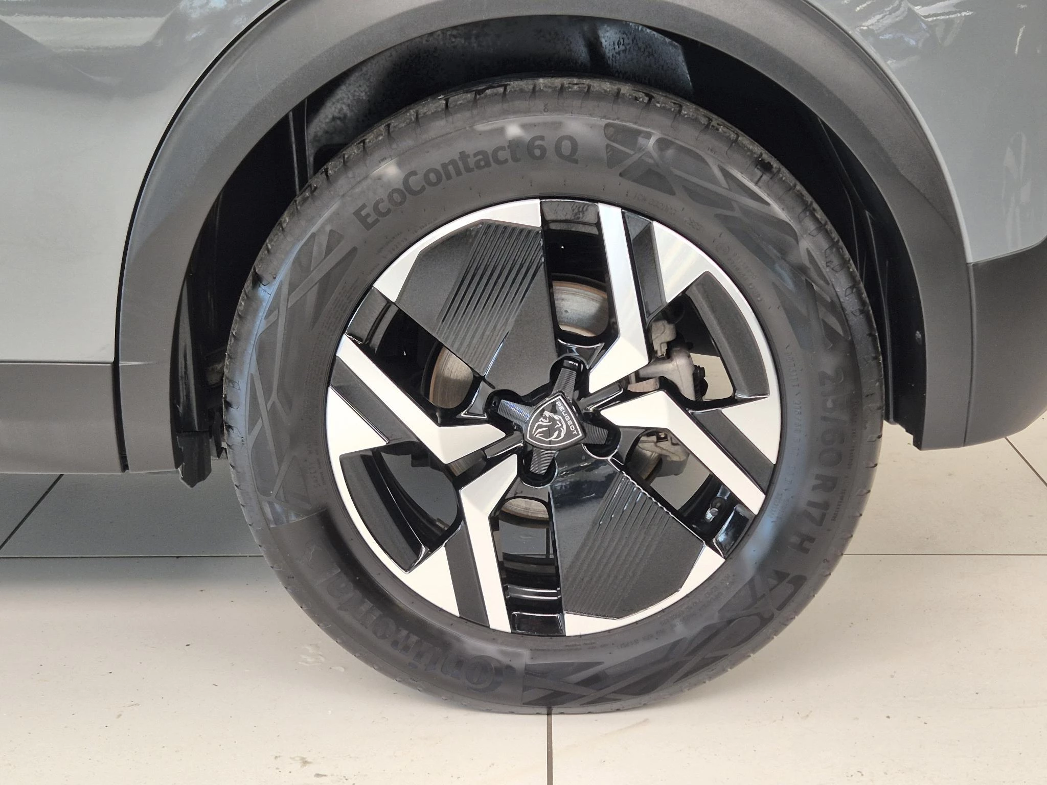 Hoofdafbeelding Peugeot e-2008