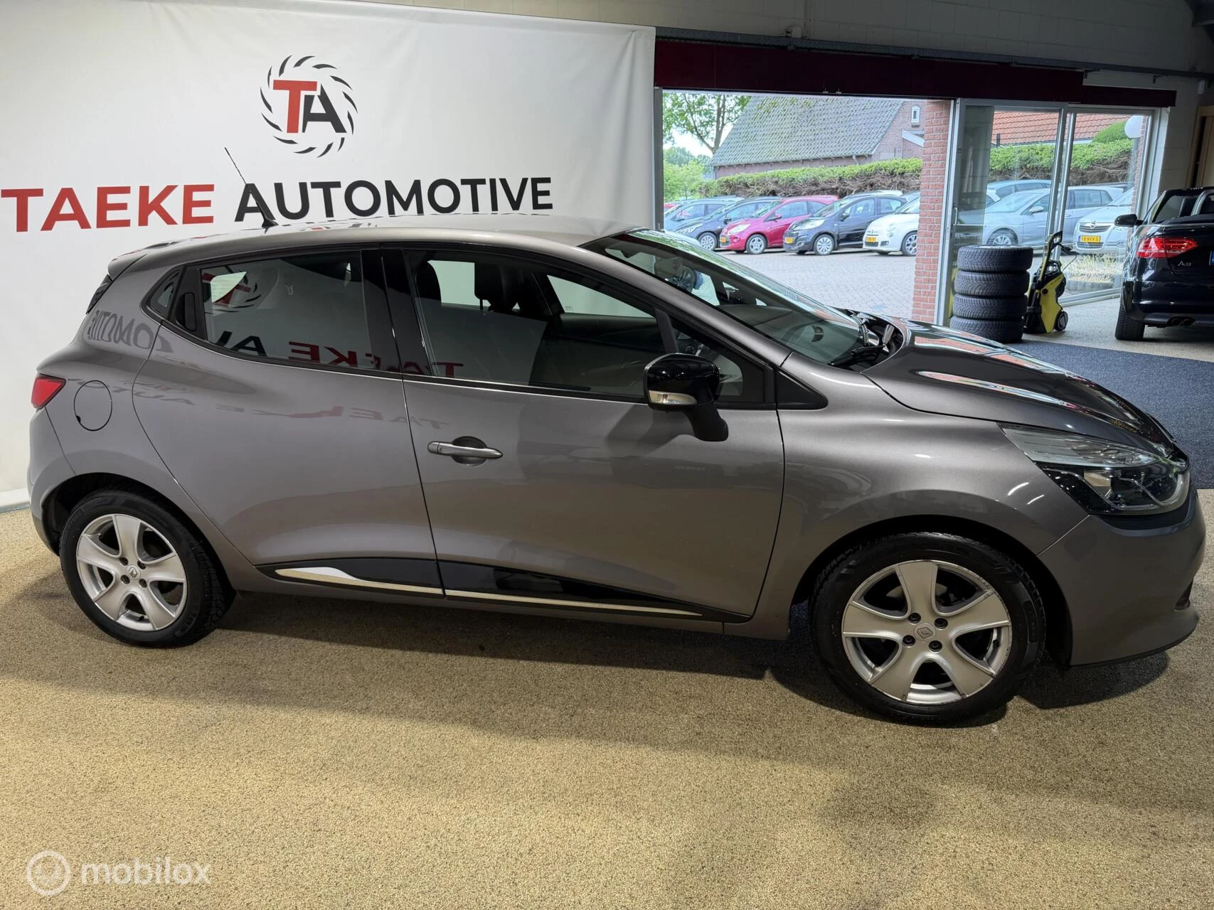 Hoofdafbeelding Renault Clio