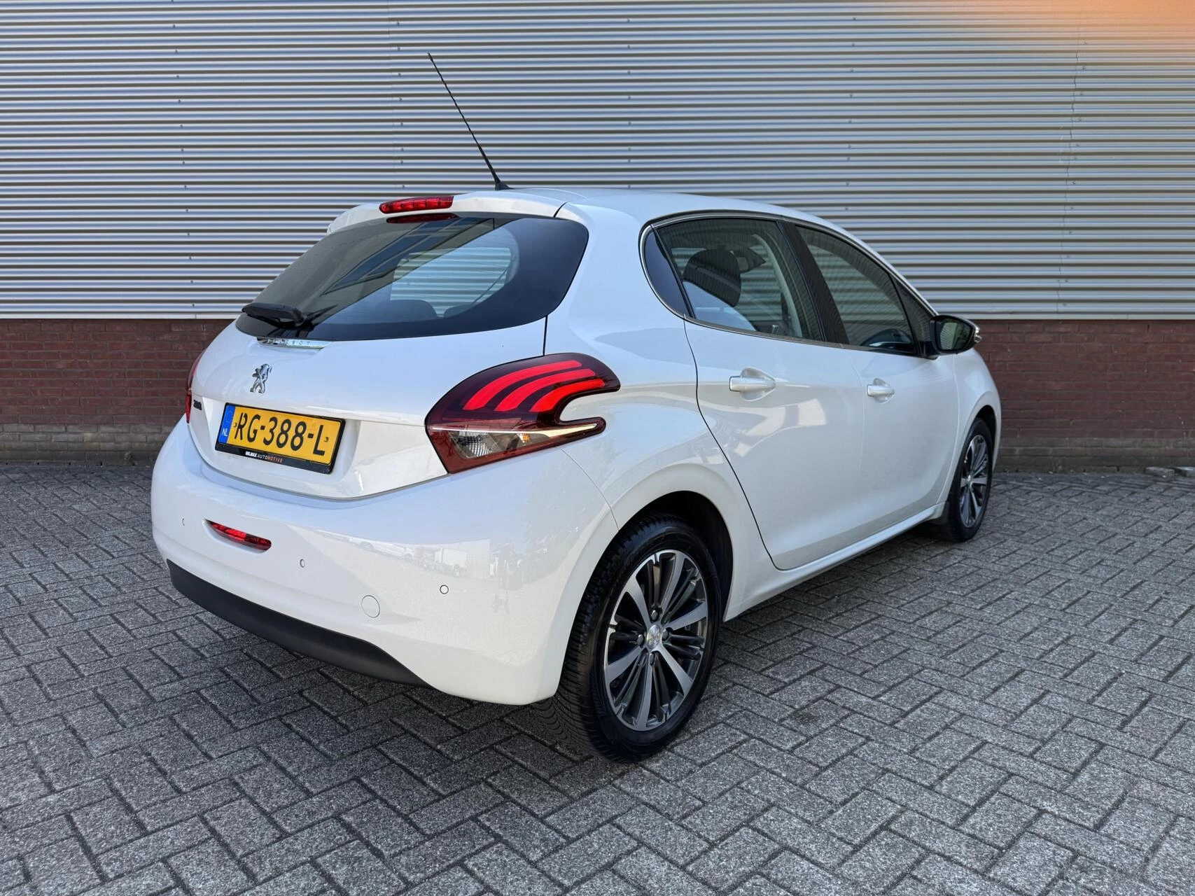 Hoofdafbeelding Peugeot 208