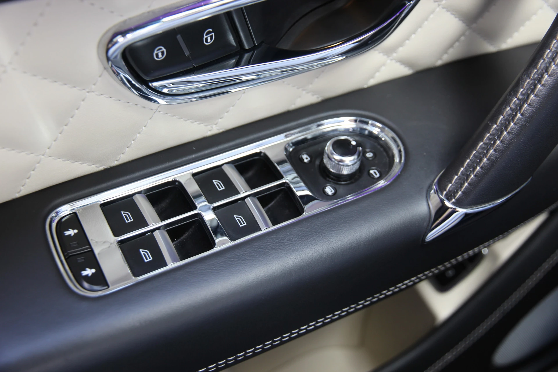 Hoofdafbeelding Bentley Bentayga