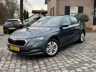 Hoofdafbeelding Škoda Octavia Škoda Octavia 1.0 TSI Bns Edition ecc,digidash,led,lmv,navi,dglas,pdc