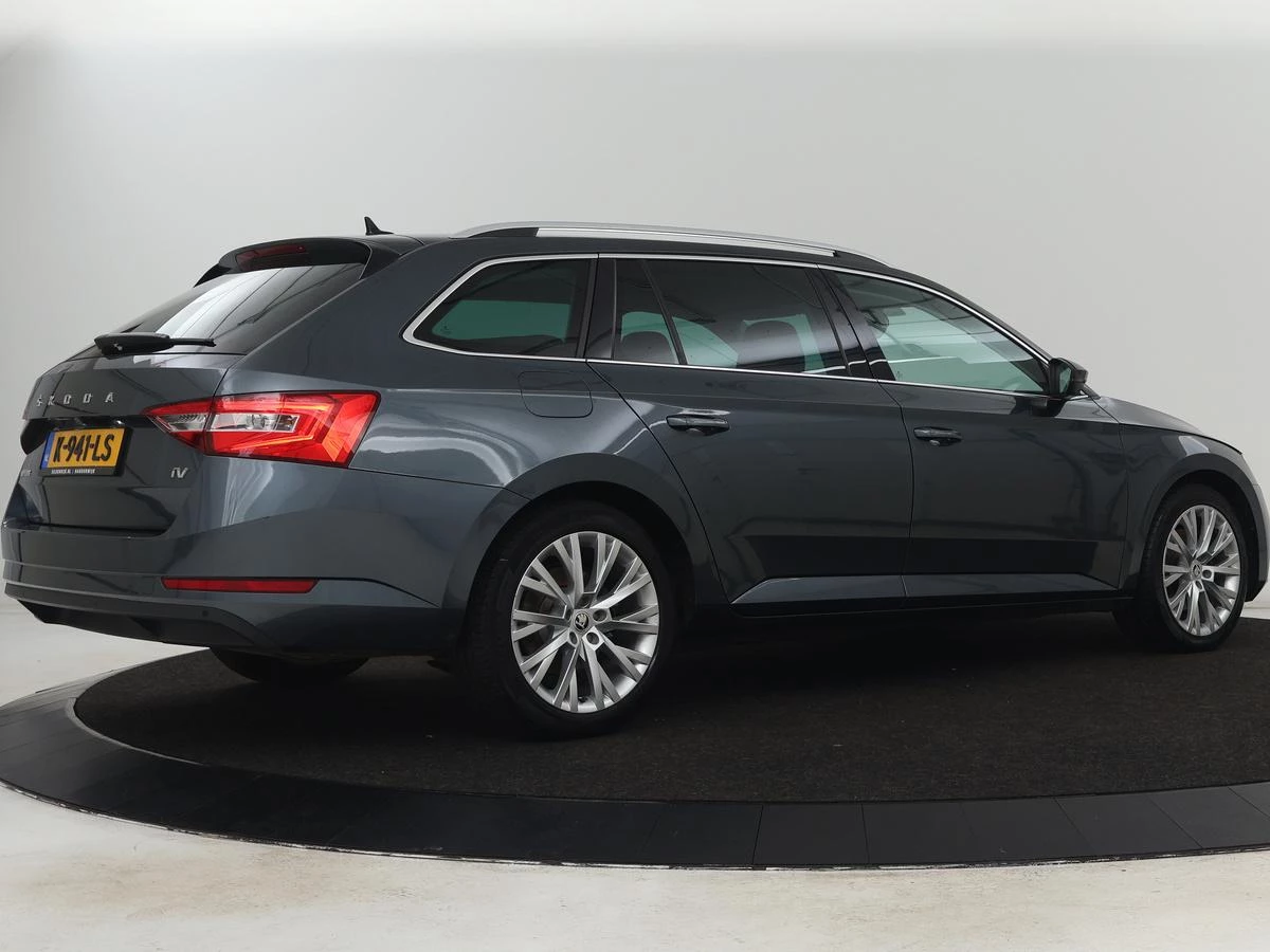 Hoofdafbeelding Škoda Superb