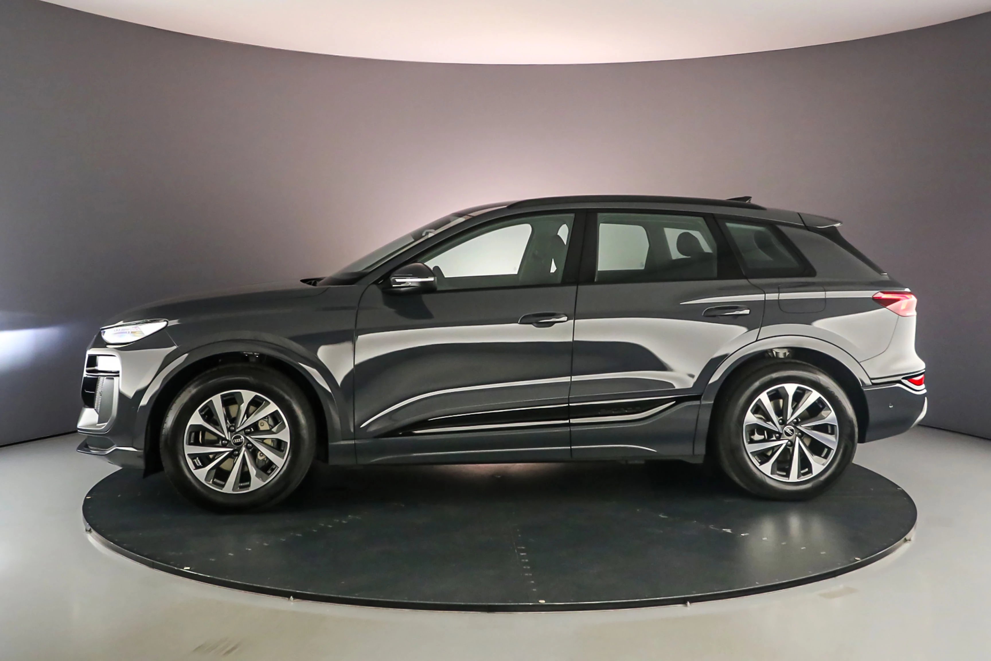 Hoofdafbeelding Audi Q6 e-tron