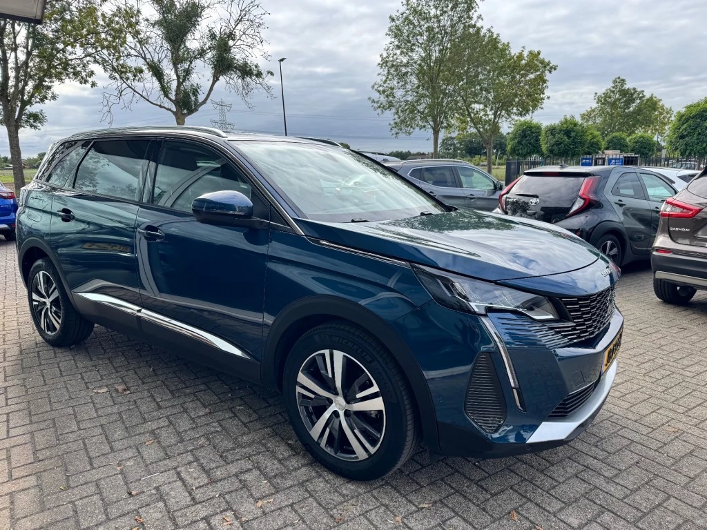 Hoofdafbeelding Peugeot 5008
