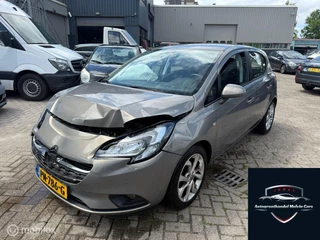 Opel Corsa 1.4 Cosmo Voorschade!