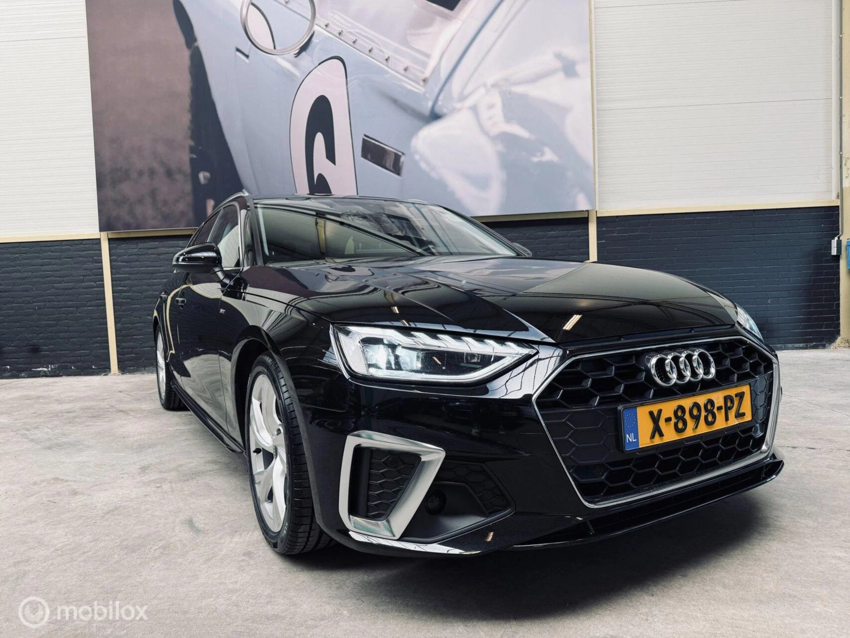 Hoofdafbeelding Audi A4