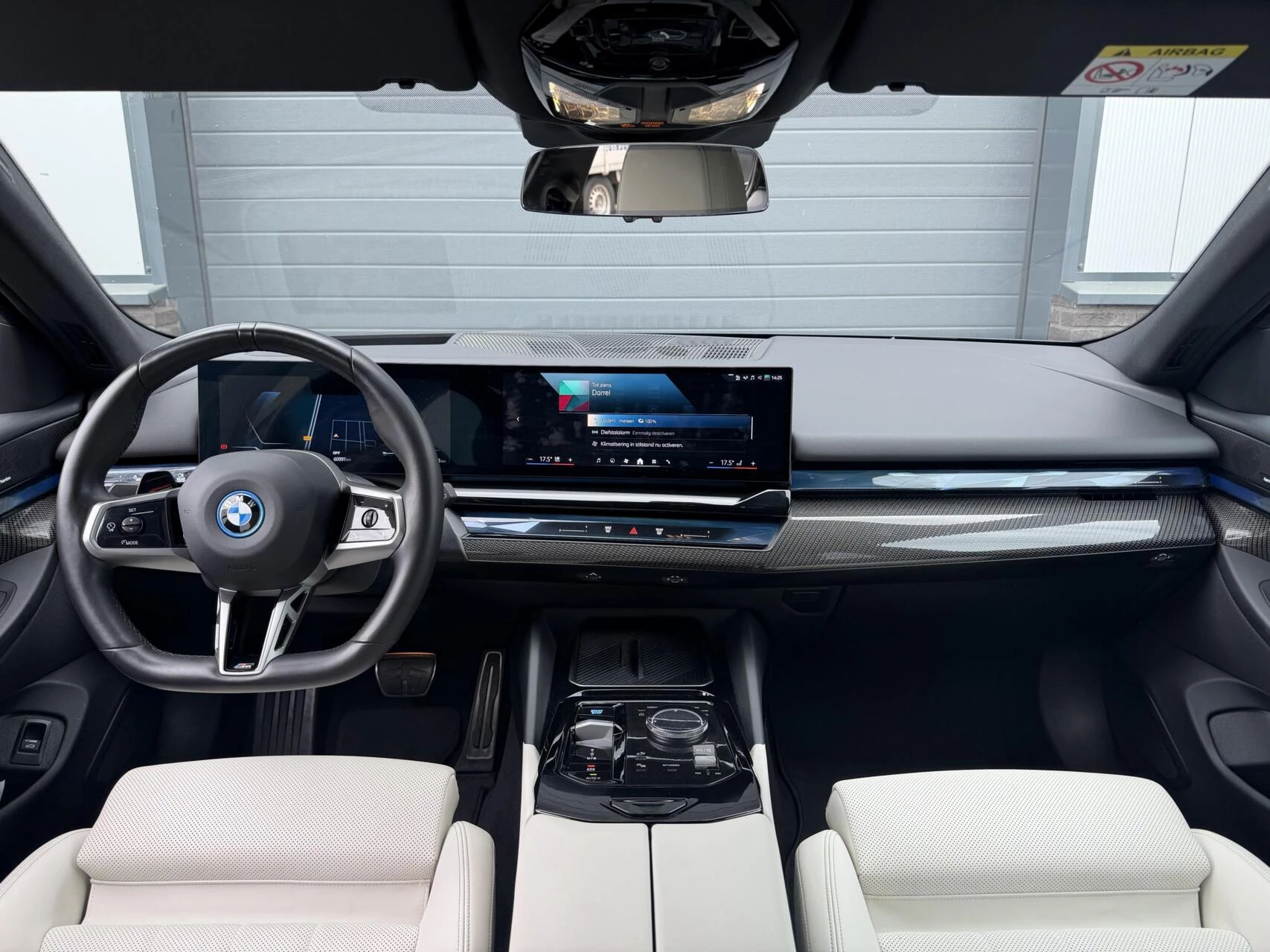 Hoofdafbeelding BMW i5