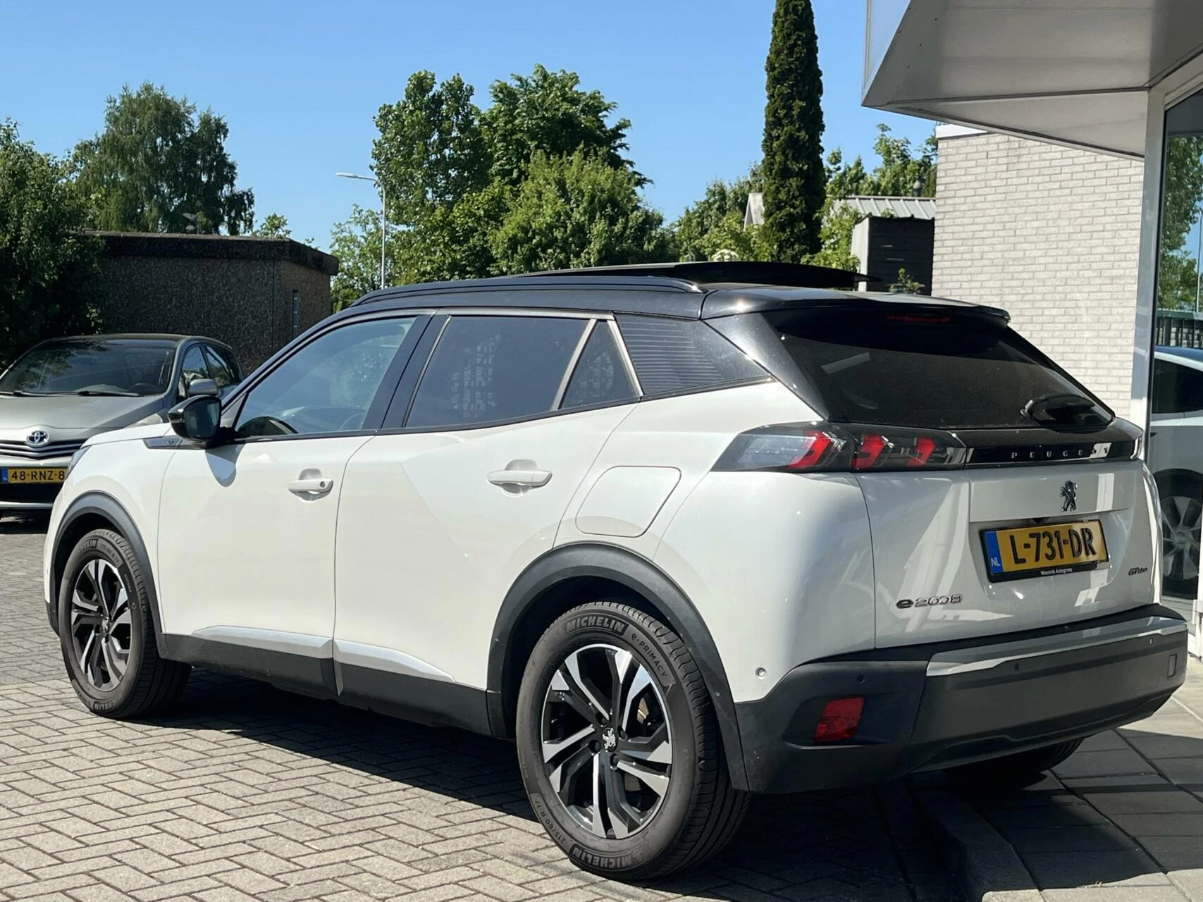 Hoofdafbeelding Peugeot e-2008