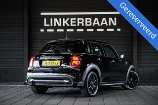 MINI Cooper 1.5 One | Classic | Navi | LED | Sportstoel | PDC | NL Auto |