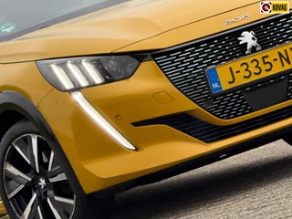 Peugeot 208 1.2 PureTech GT-Line - Jaune Faro - Panorama/3D Dash/Carplay