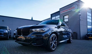 BMW X5 XDrive45e High Executive | Panorama | ACC | Luchtvering | LASER LED | 360 camera | Head up | 21 inch | Dealer onderhouden |