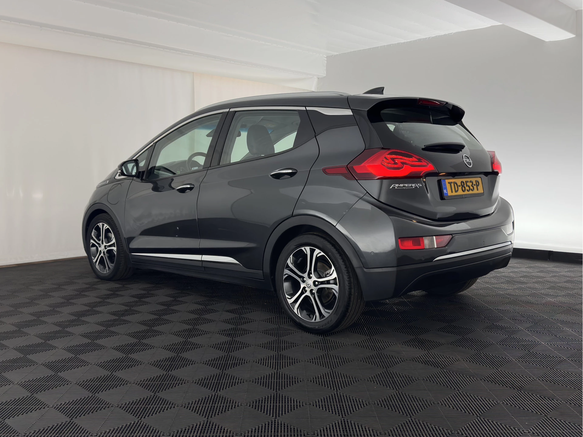 Hoofdafbeelding Opel Ampera-e