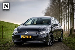 Hoofdafbeelding Volkswagen Golf Volkswagen Golf 1.5 TSI Life Business | Pano | Nap | Led