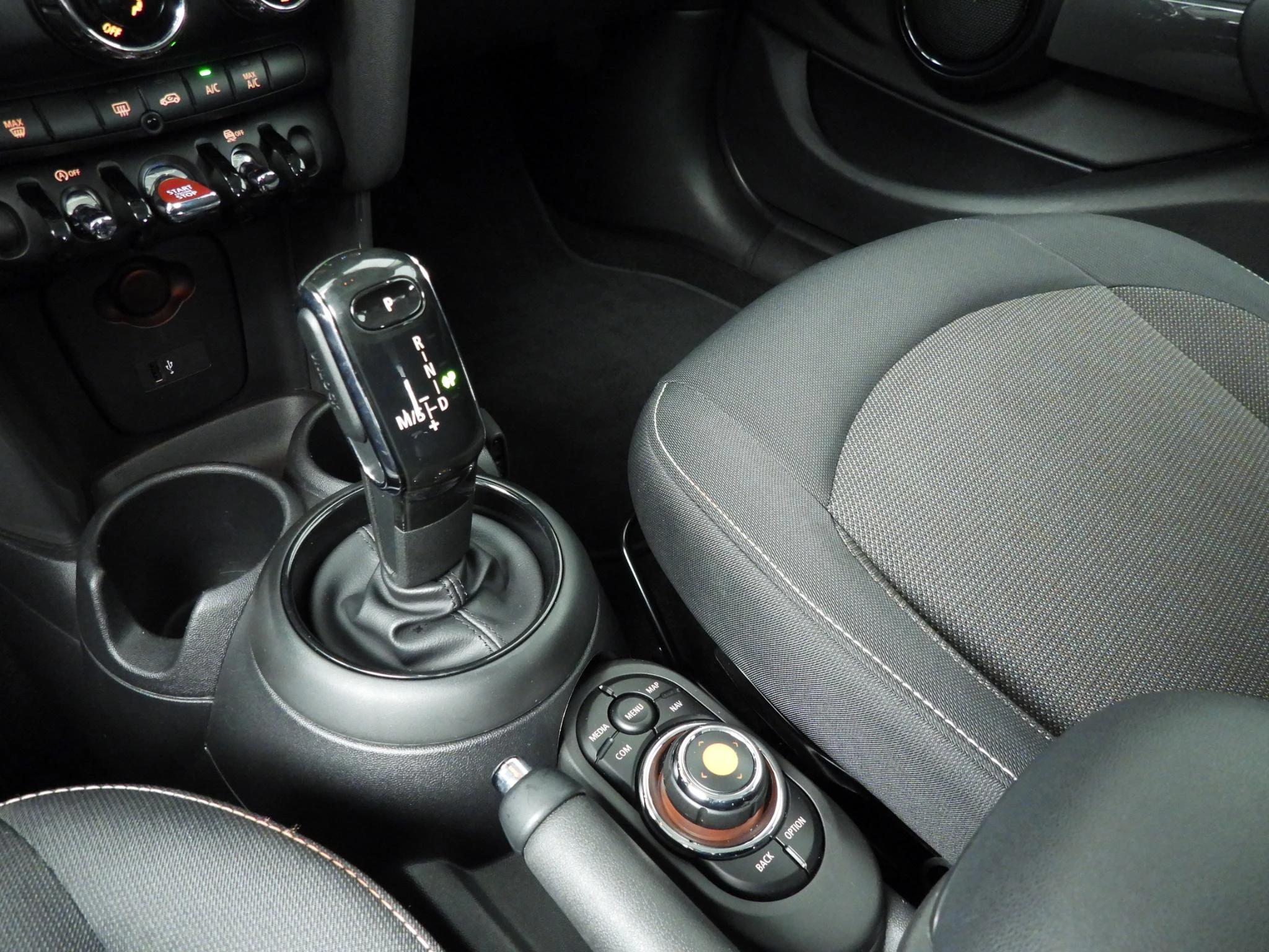 Hoofdafbeelding MINI 5-deurs