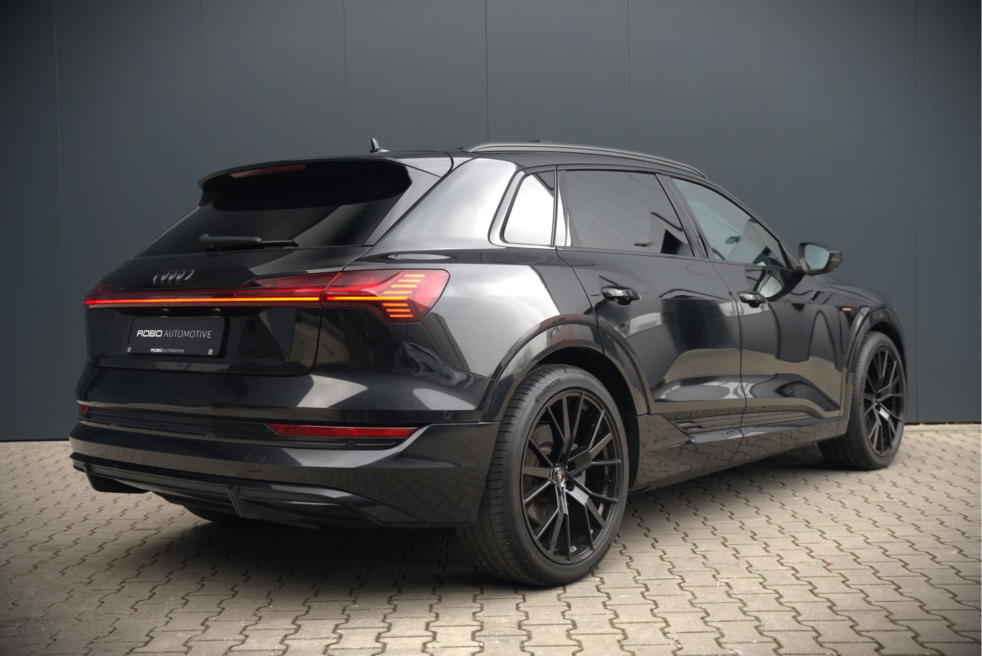 Hoofdafbeelding Audi e-tron