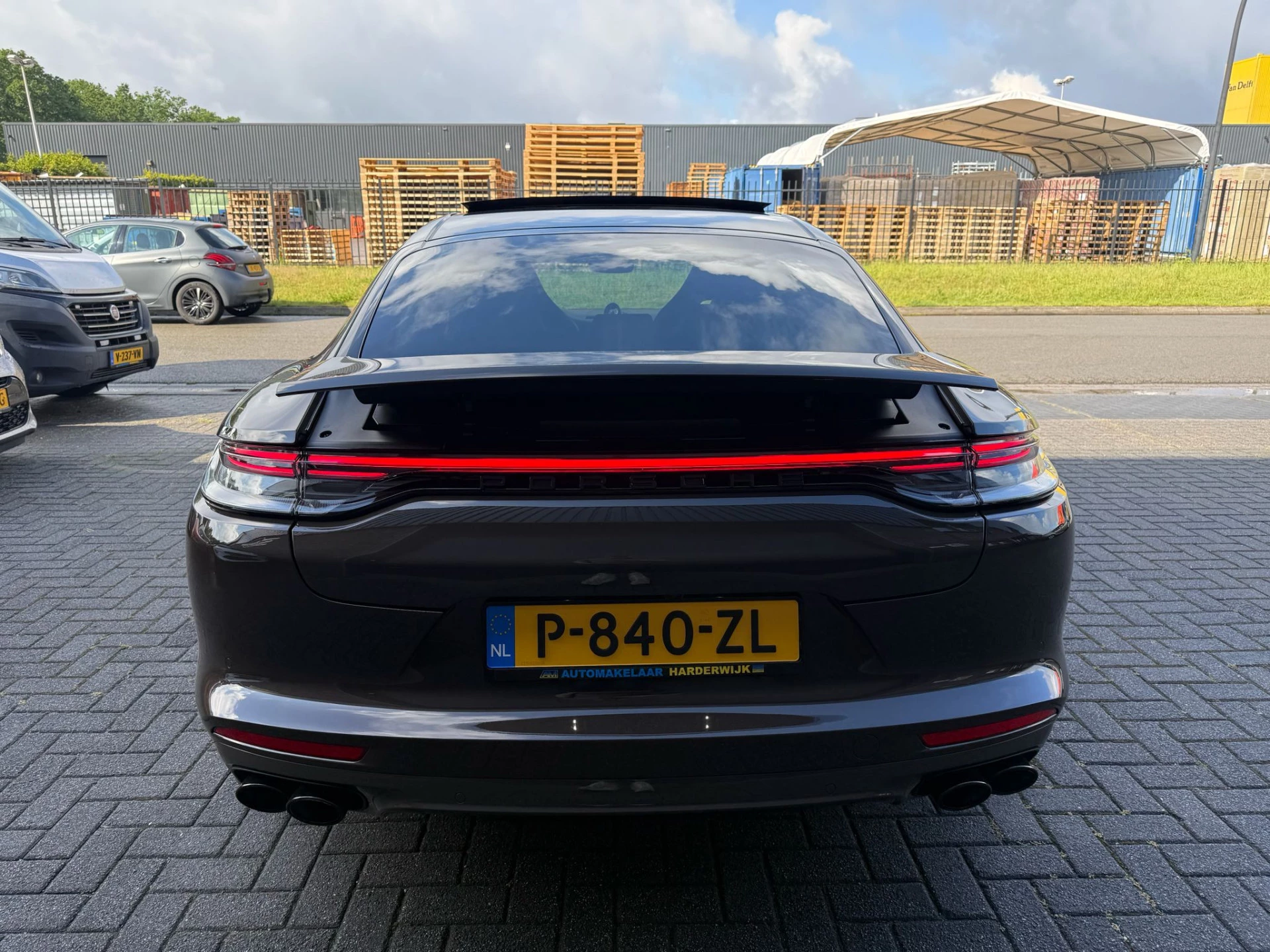 Hoofdafbeelding Porsche Panamera