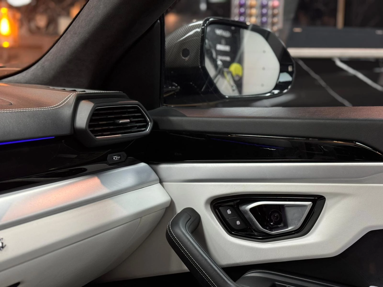 Hoofdafbeelding Lamborghini Urus