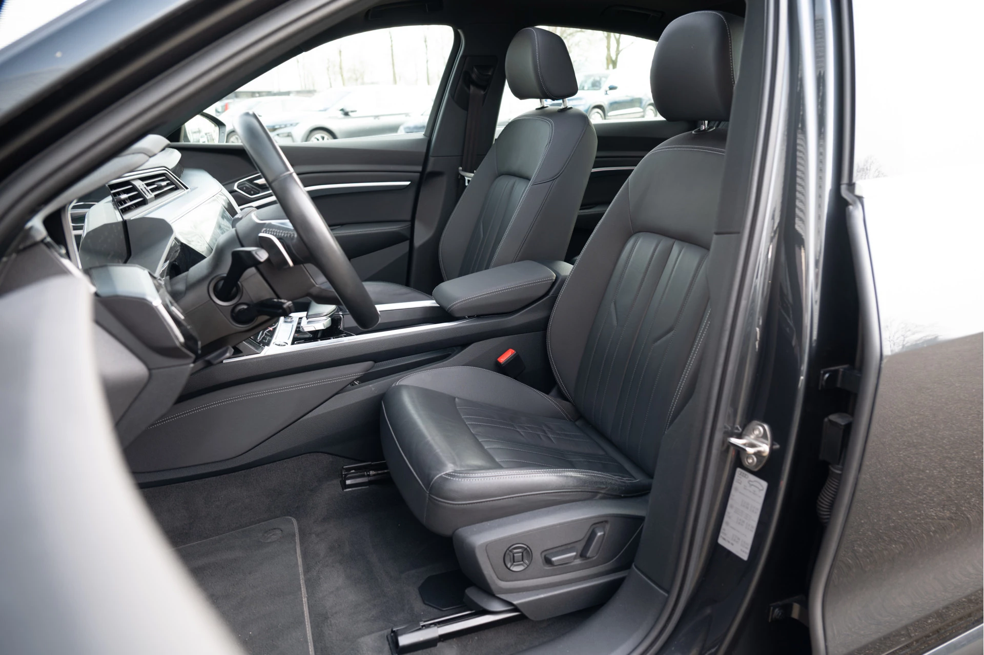 Hoofdafbeelding Audi e-tron