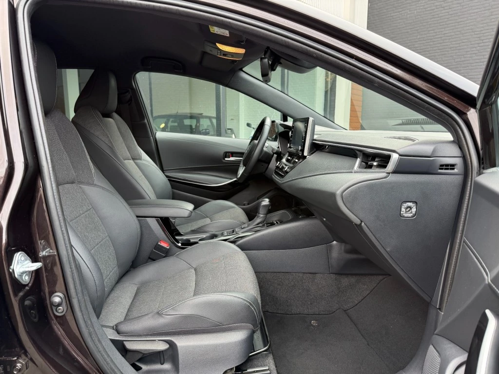 Hoofdafbeelding Toyota Corolla