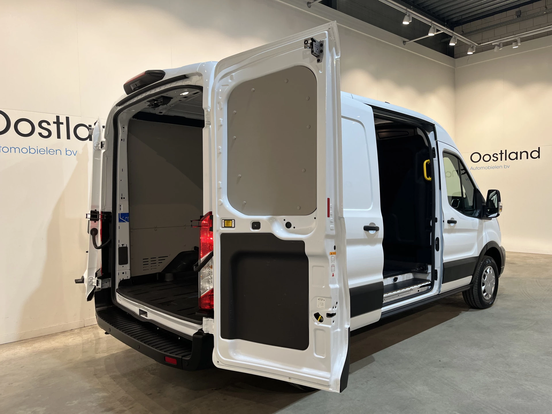 Hoofdafbeelding Ford E-Transit
