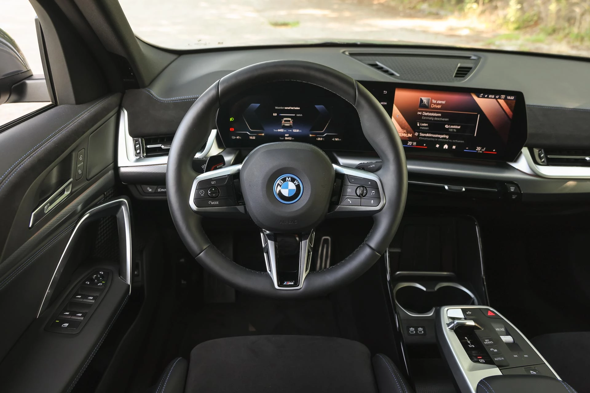 Hoofdafbeelding BMW iX2