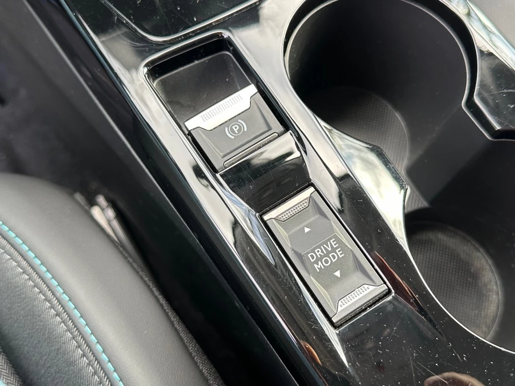 Hoofdafbeelding Peugeot e-2008