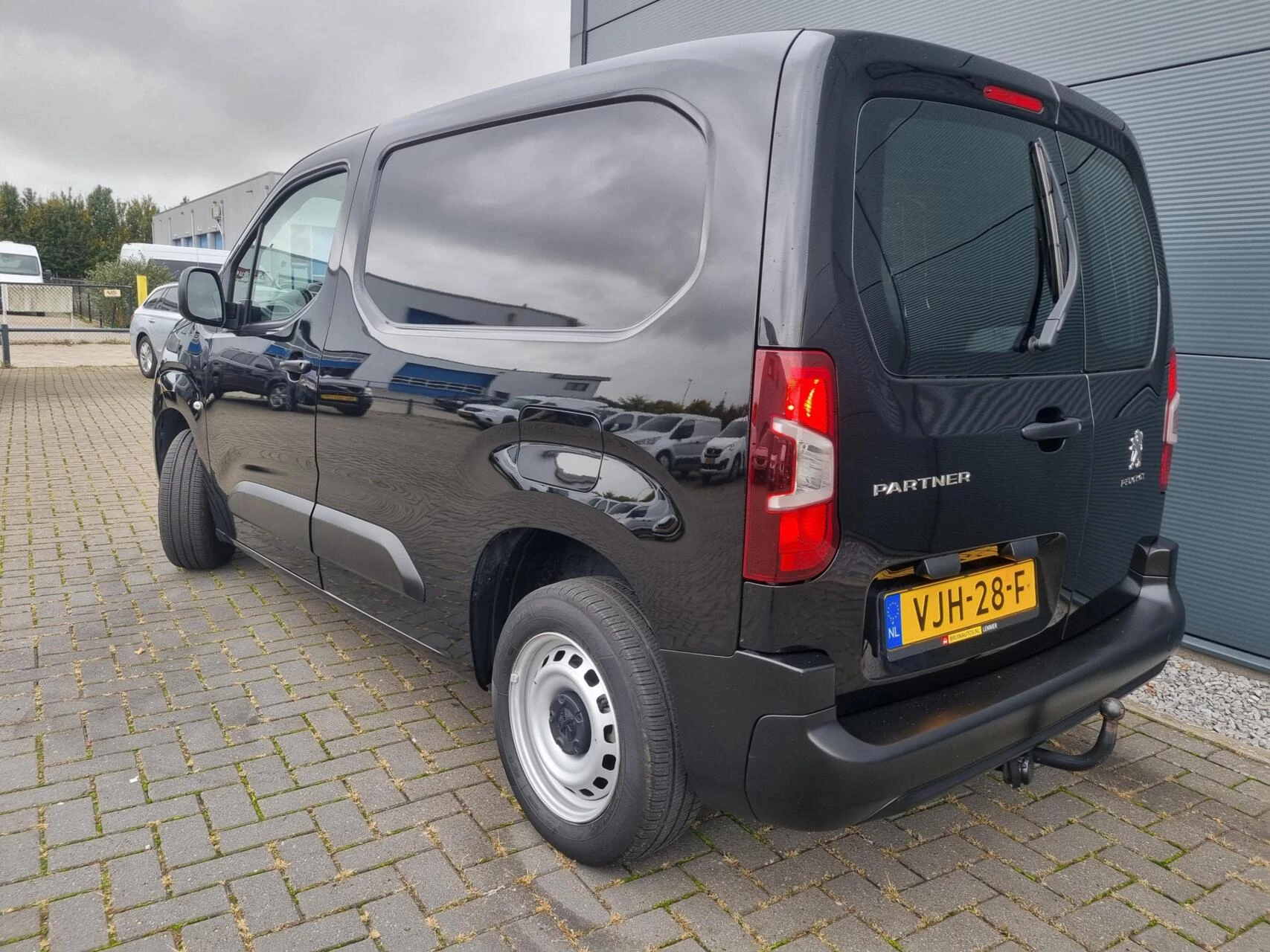 Hoofdafbeelding Peugeot Partner