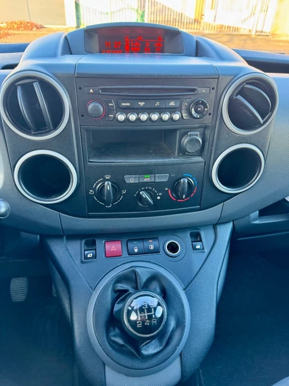 Hoofdafbeelding Peugeot Partner