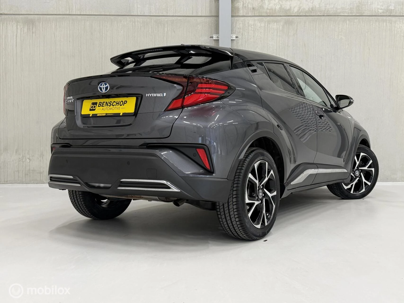 Hoofdafbeelding Toyota C-HR