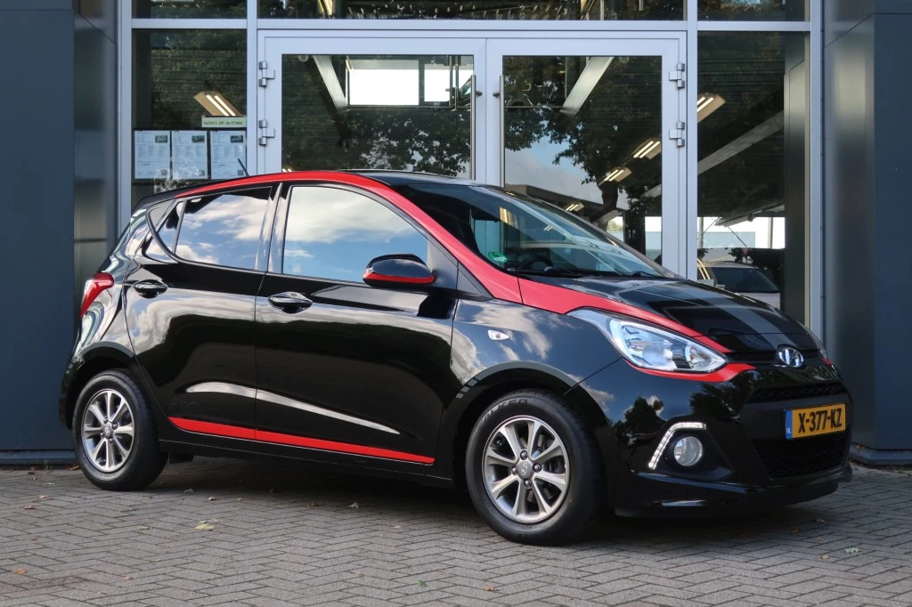 Hoofdafbeelding Hyundai i10