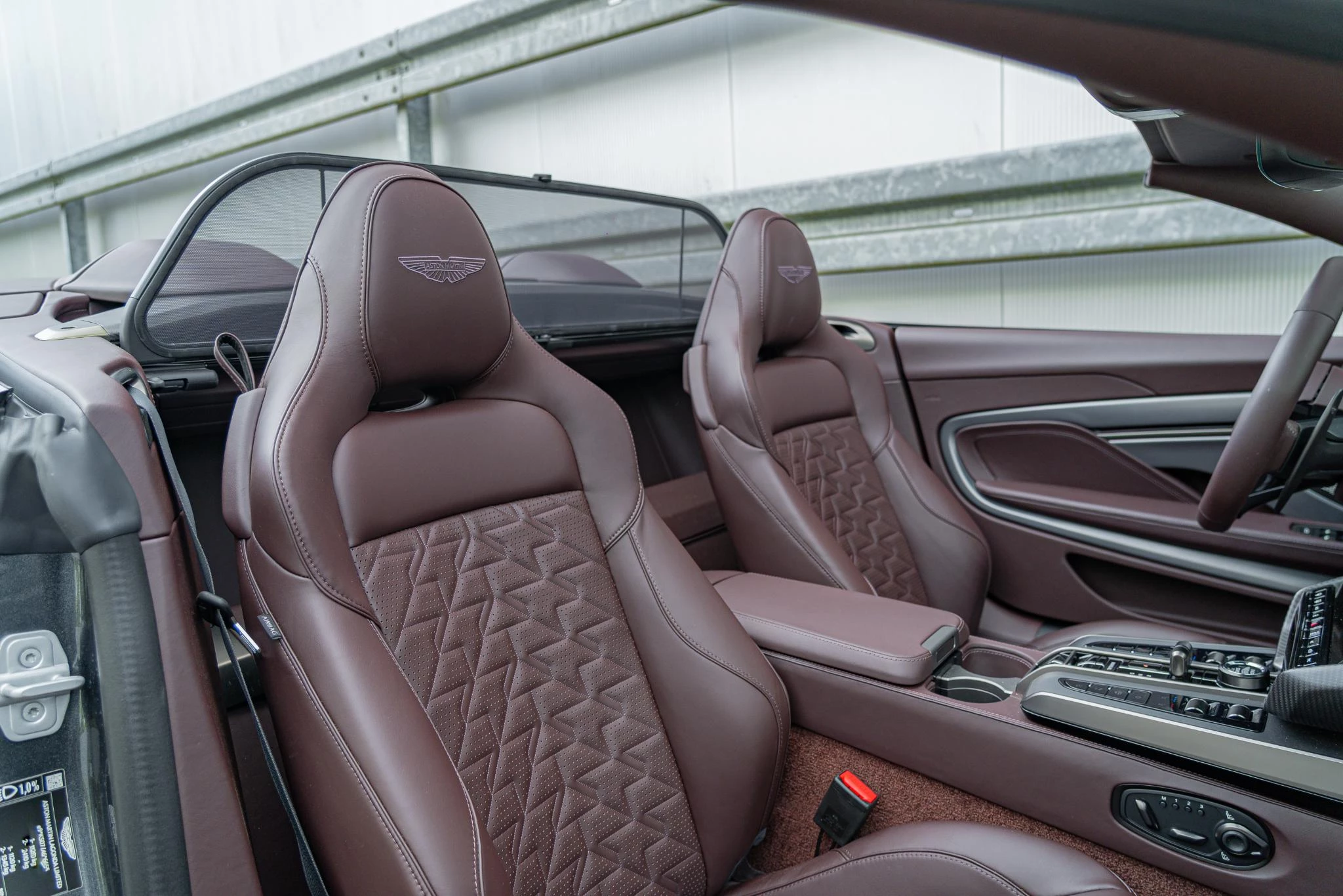 Hoofdafbeelding Aston Martin Vanquish