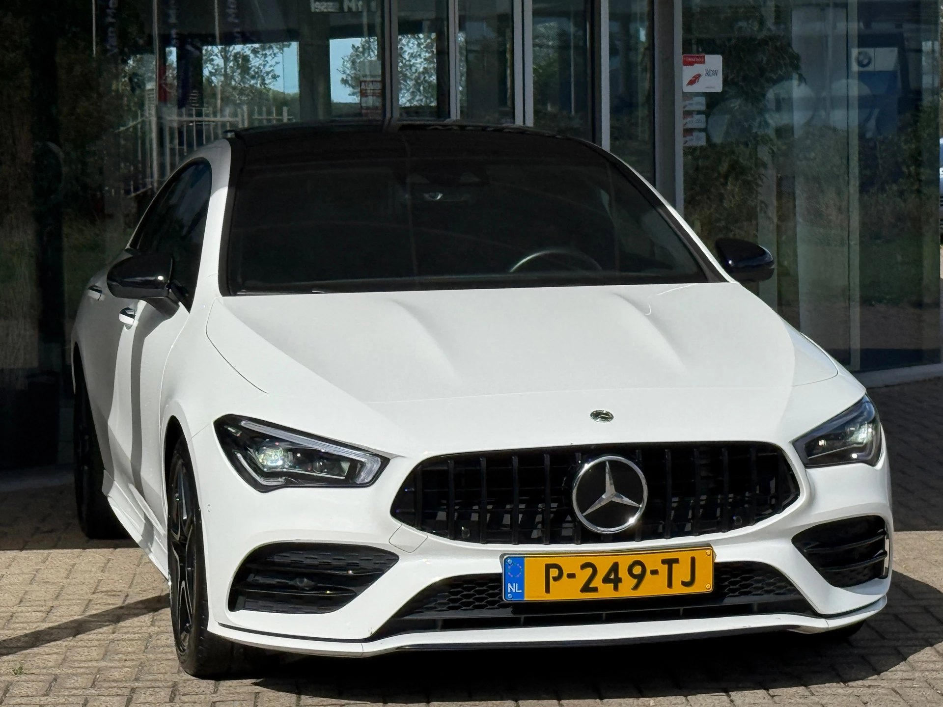 Hoofdafbeelding Mercedes-Benz CLA