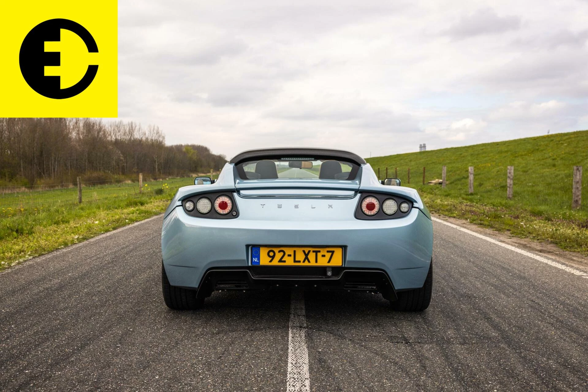 Hoofdafbeelding Tesla Roadster