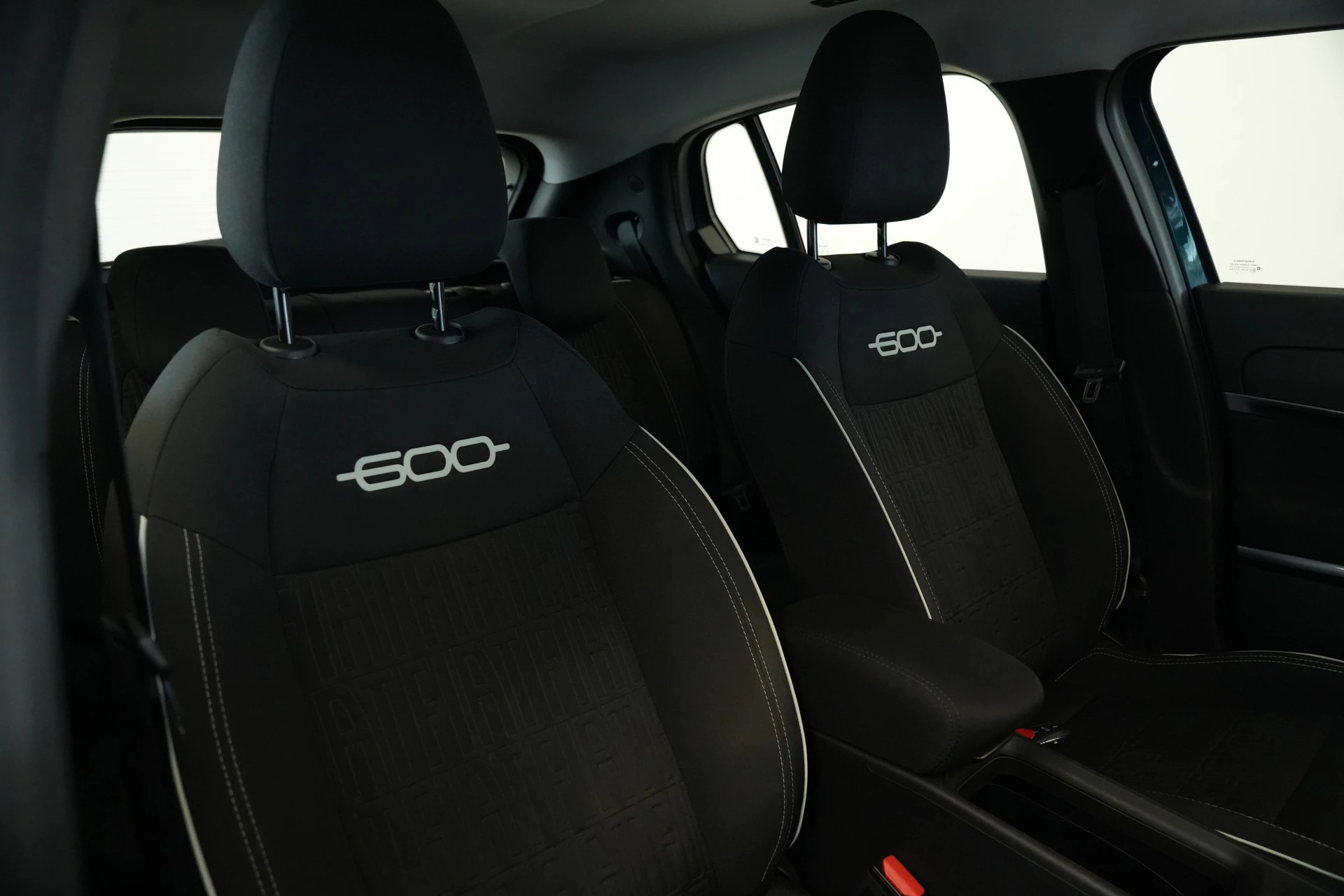 Hoofdafbeelding Fiat 600
