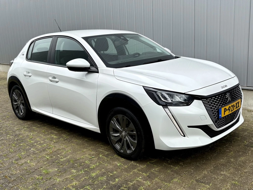 Hoofdafbeelding Peugeot e-208