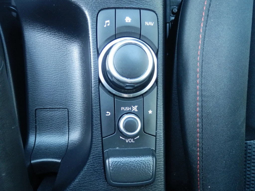 Hoofdafbeelding Mazda 2