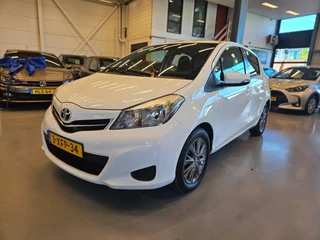Toyota Yaris 1.0 VVT-i Now | CarPlay