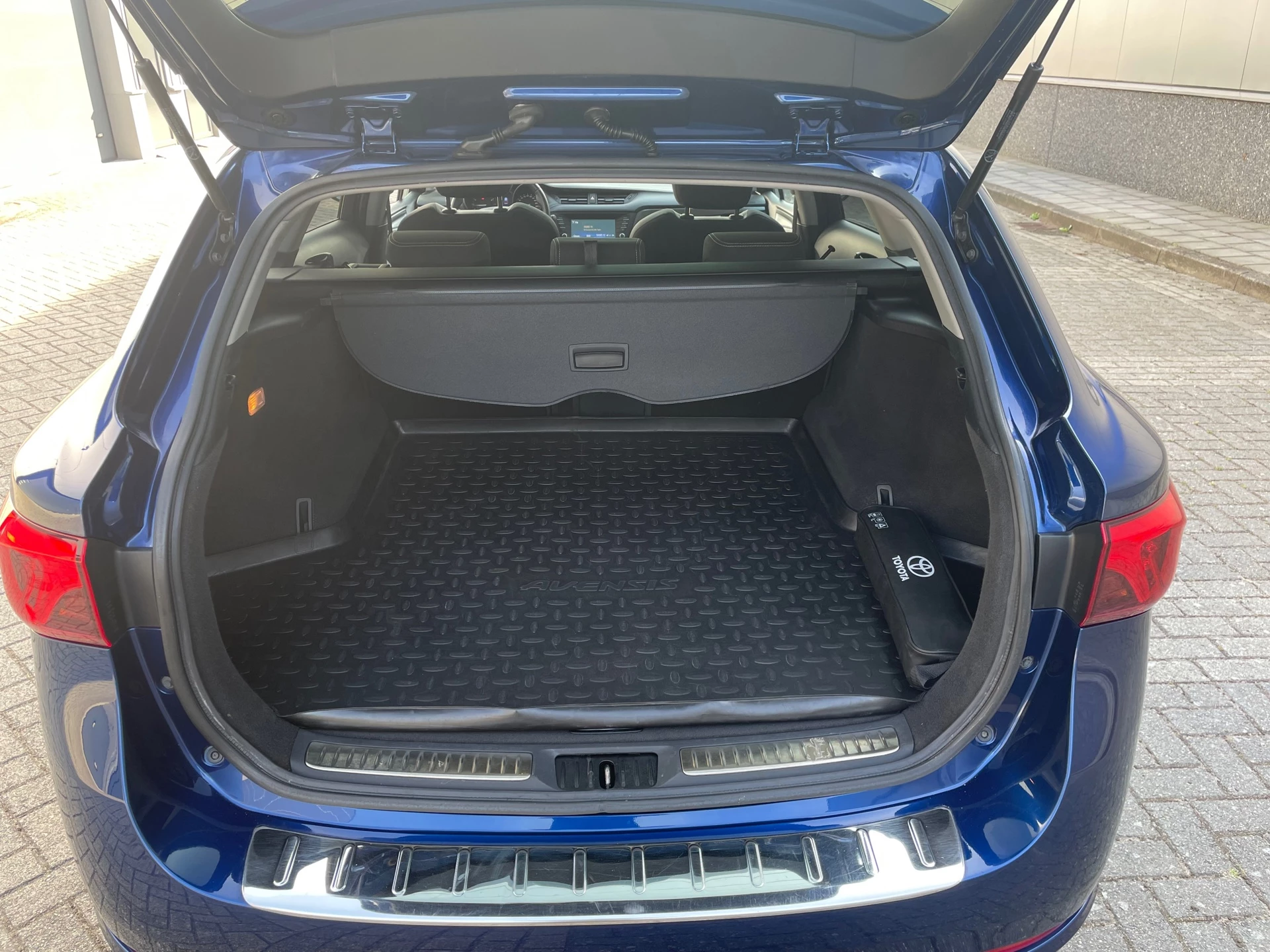Hoofdafbeelding Toyota Avensis