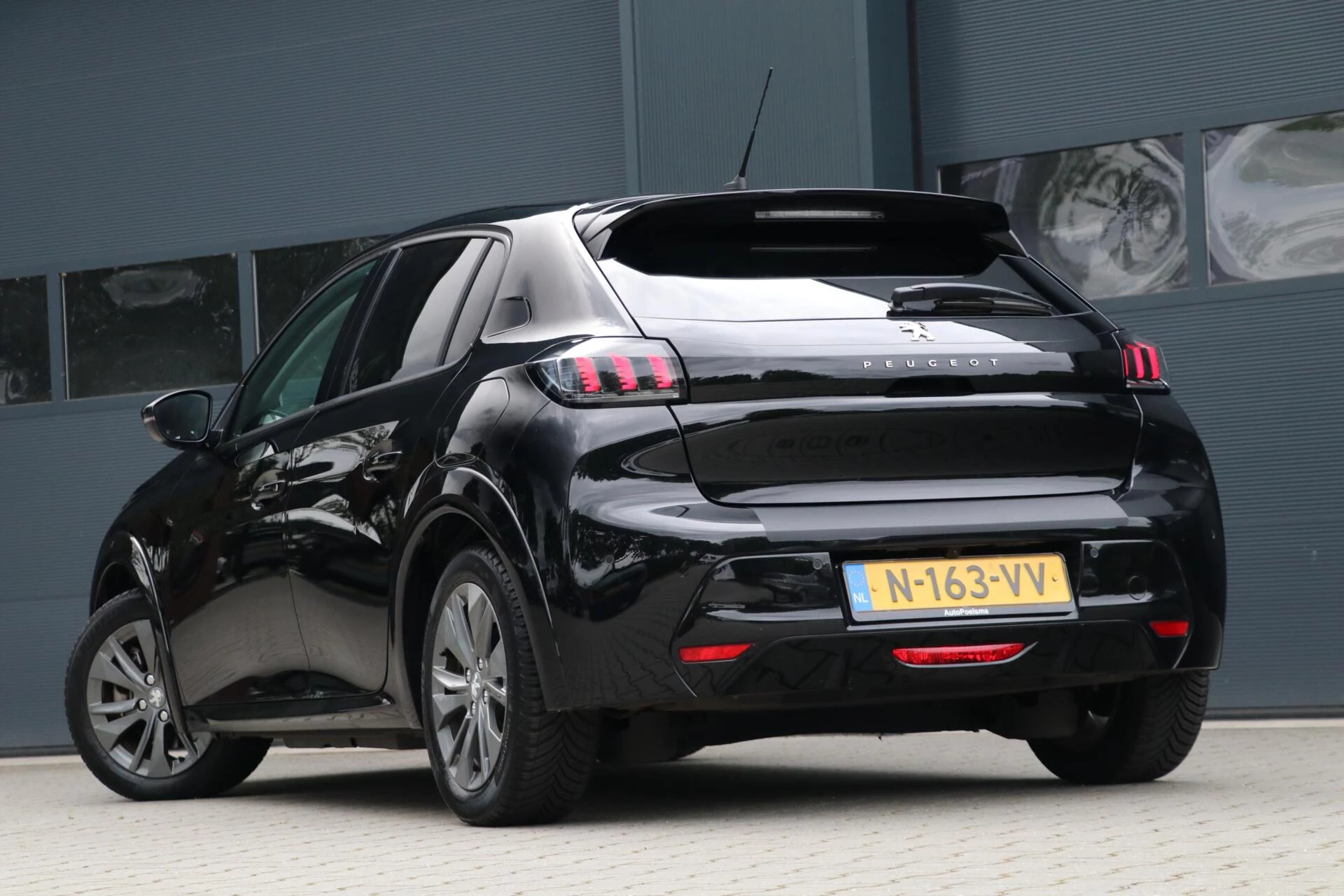 Hoofdafbeelding Peugeot e-208