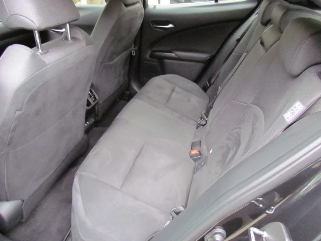 Hoofdafbeelding Lexus UX