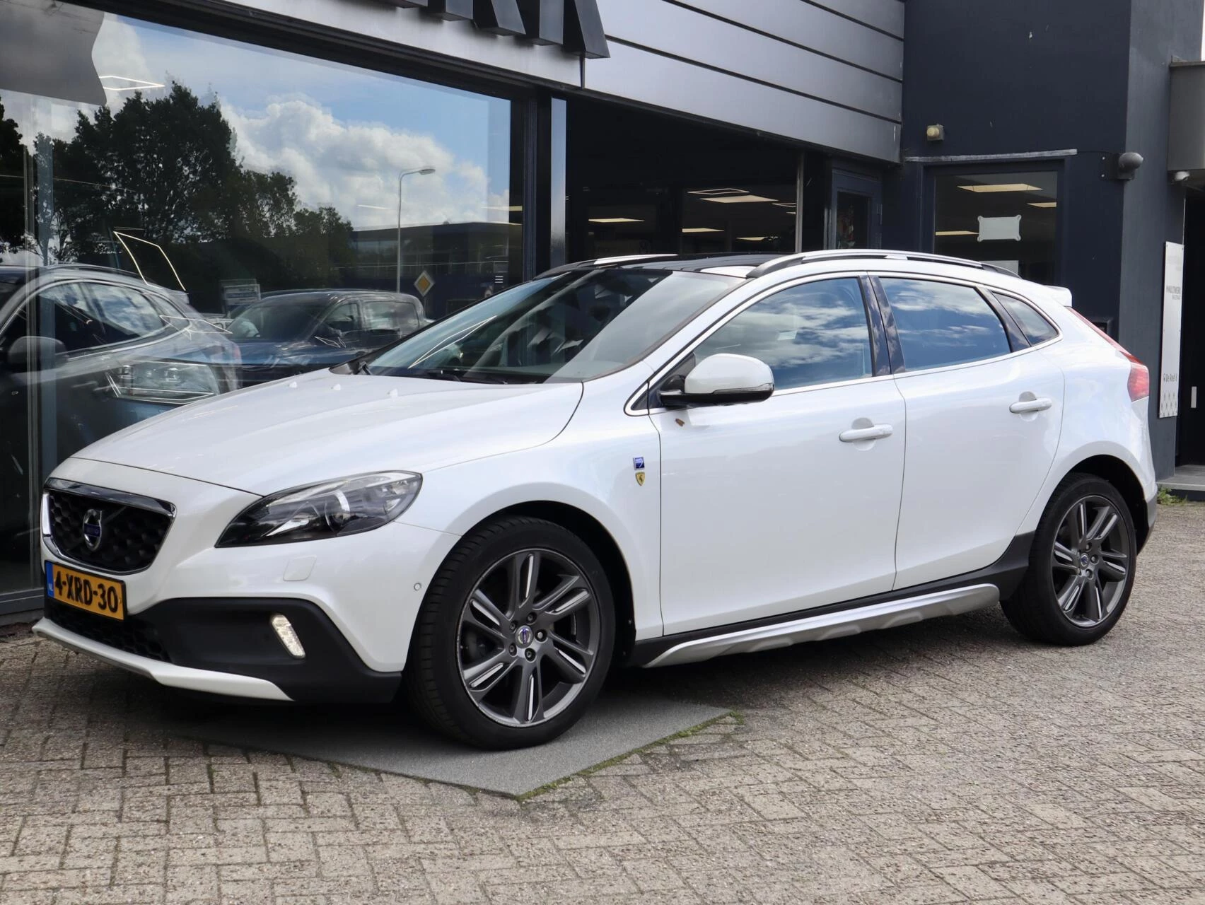 Hoofdafbeelding Volvo V40