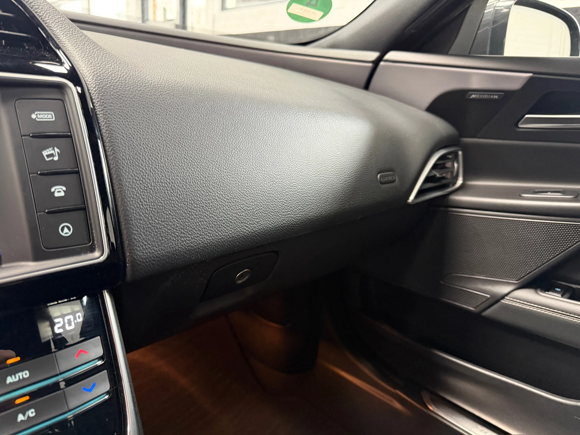 Hoofdafbeelding Jaguar XE