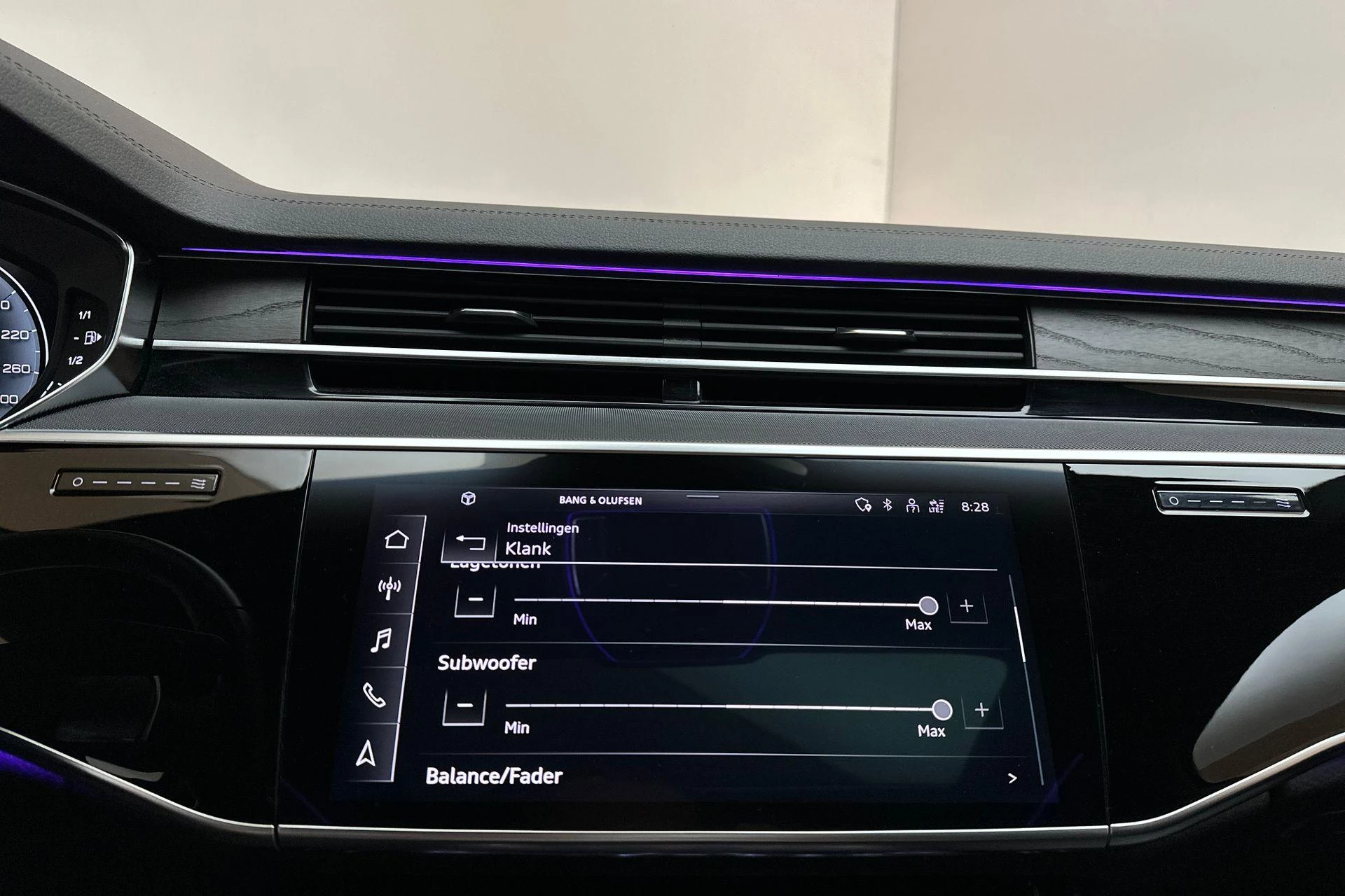 Hoofdafbeelding Audi A8