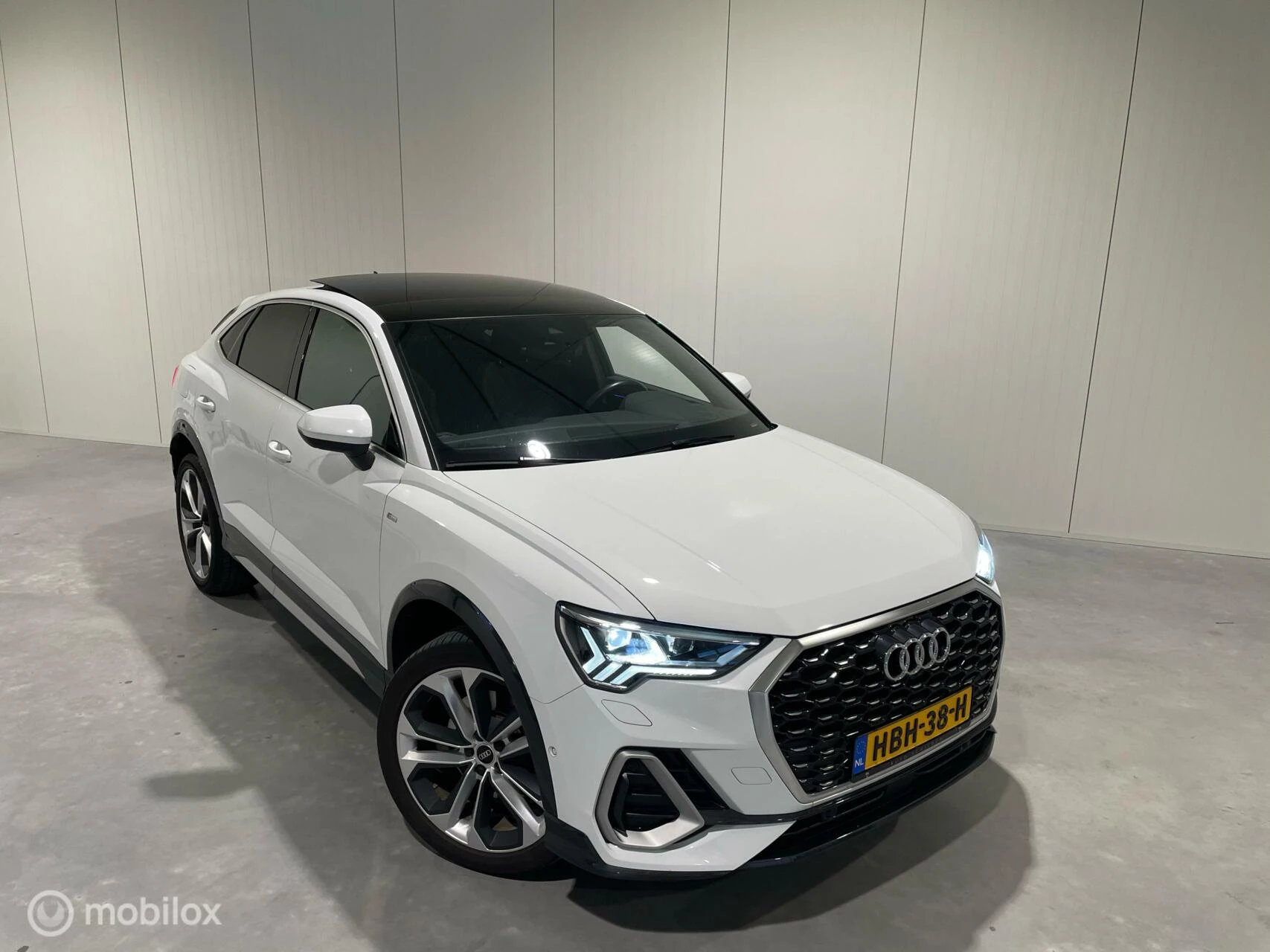 Hoofdafbeelding Audi Q3