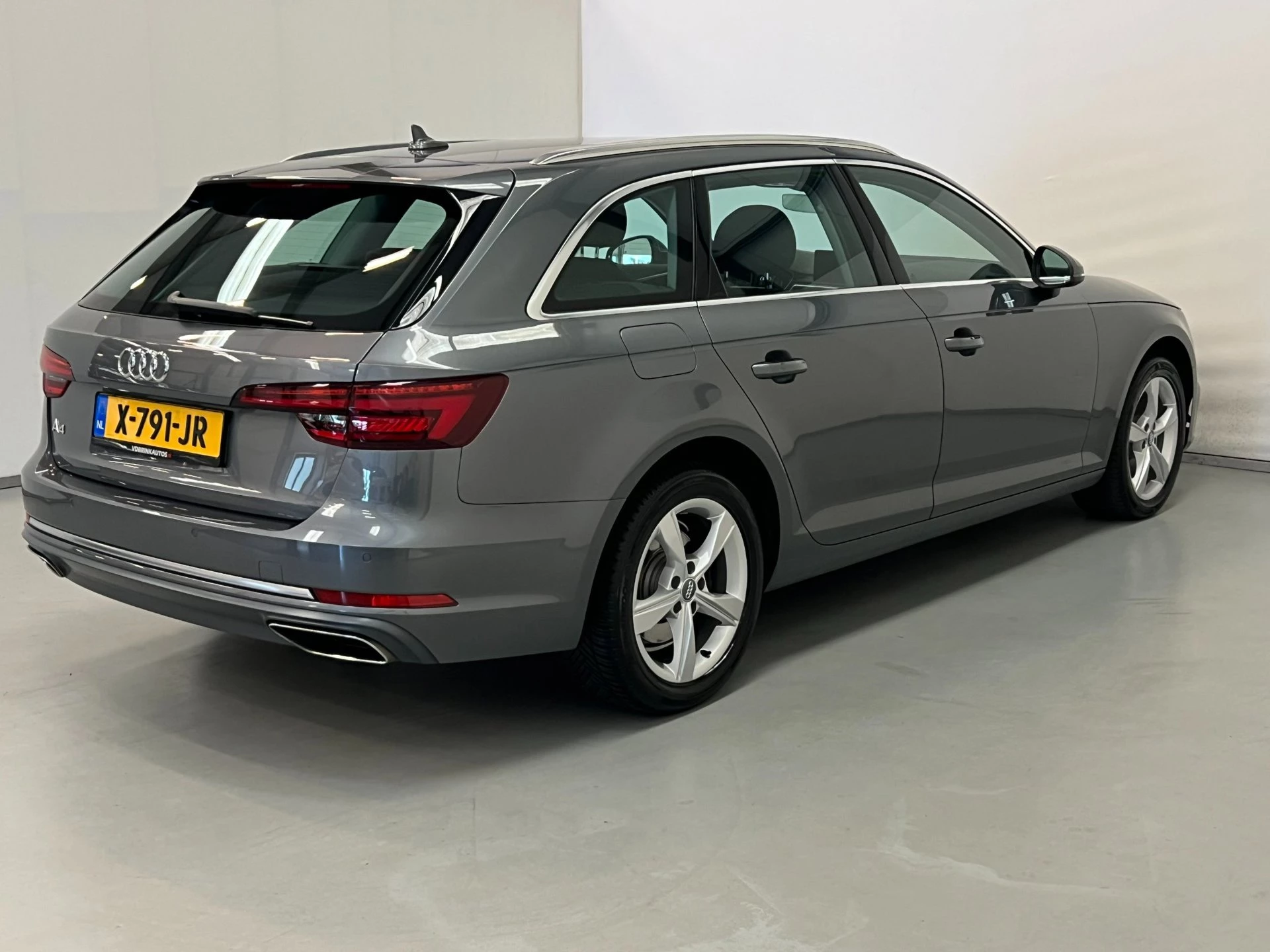 Hoofdafbeelding Audi A4