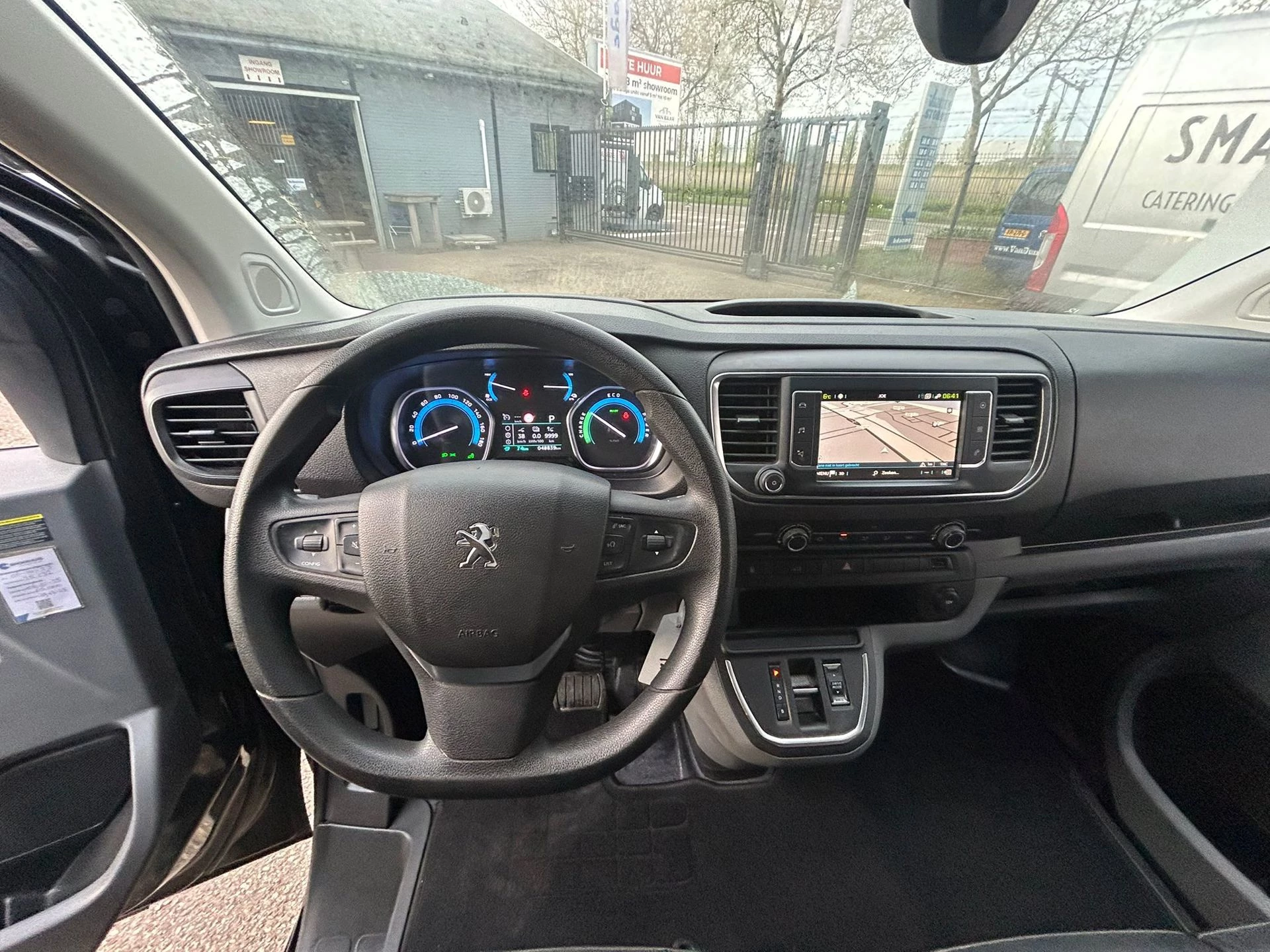 Hoofdafbeelding Peugeot e-Expert