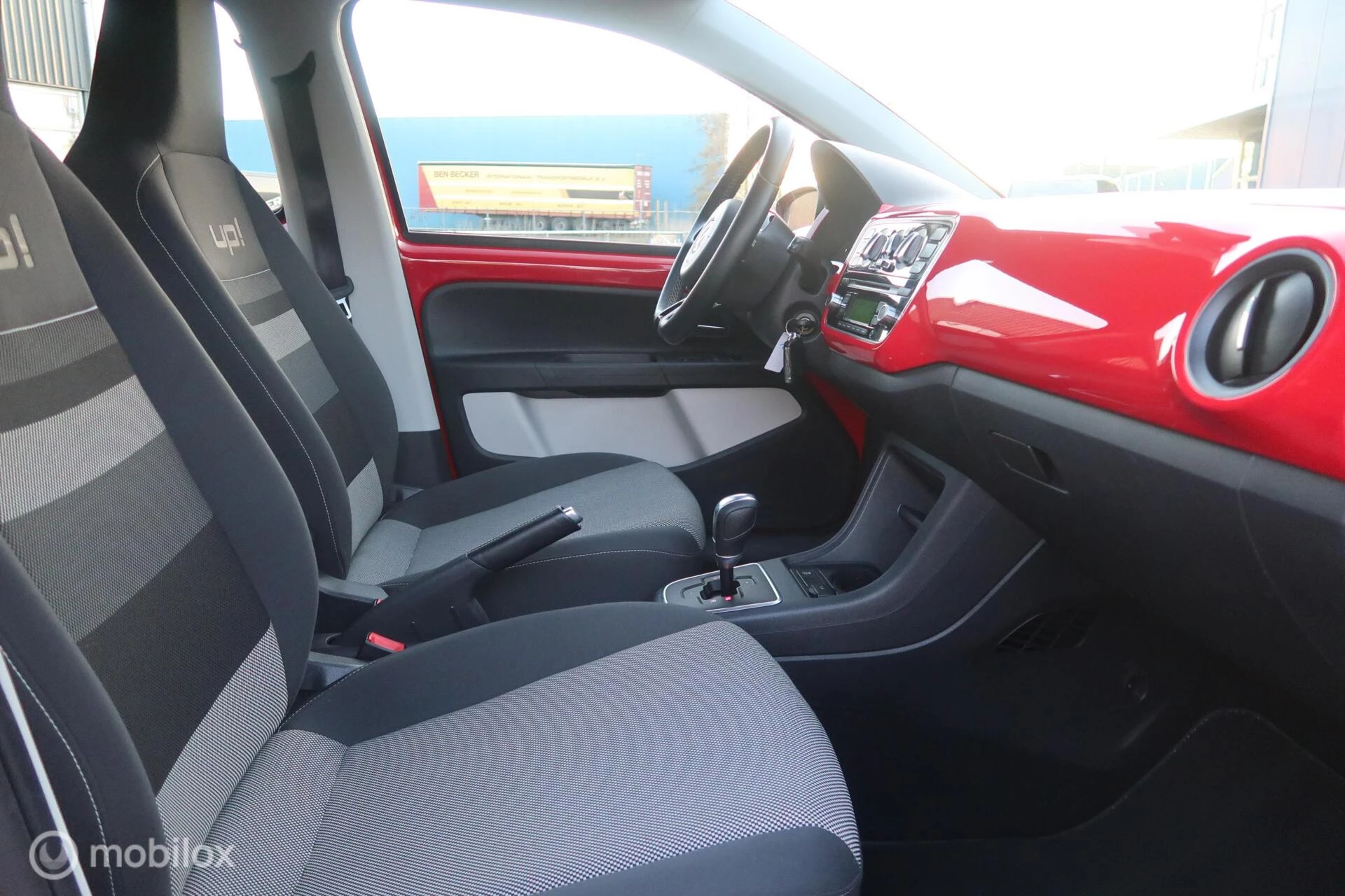 Hoofdafbeelding Volkswagen up!