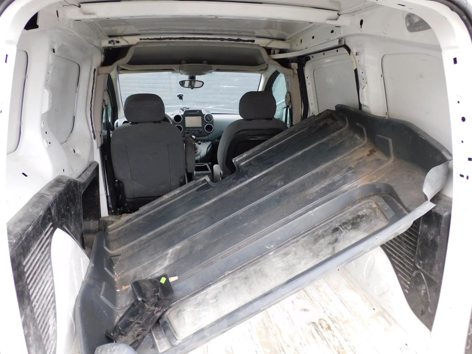 Hoofdafbeelding Peugeot Partner