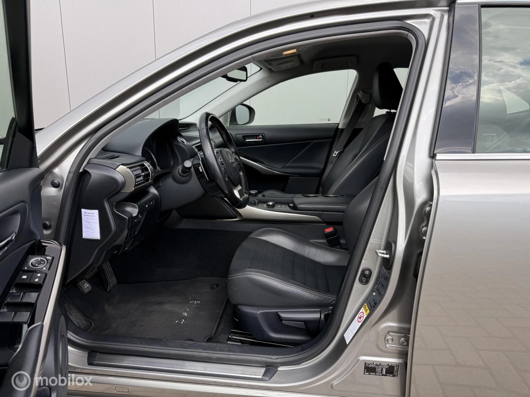 Hoofdafbeelding Lexus IS