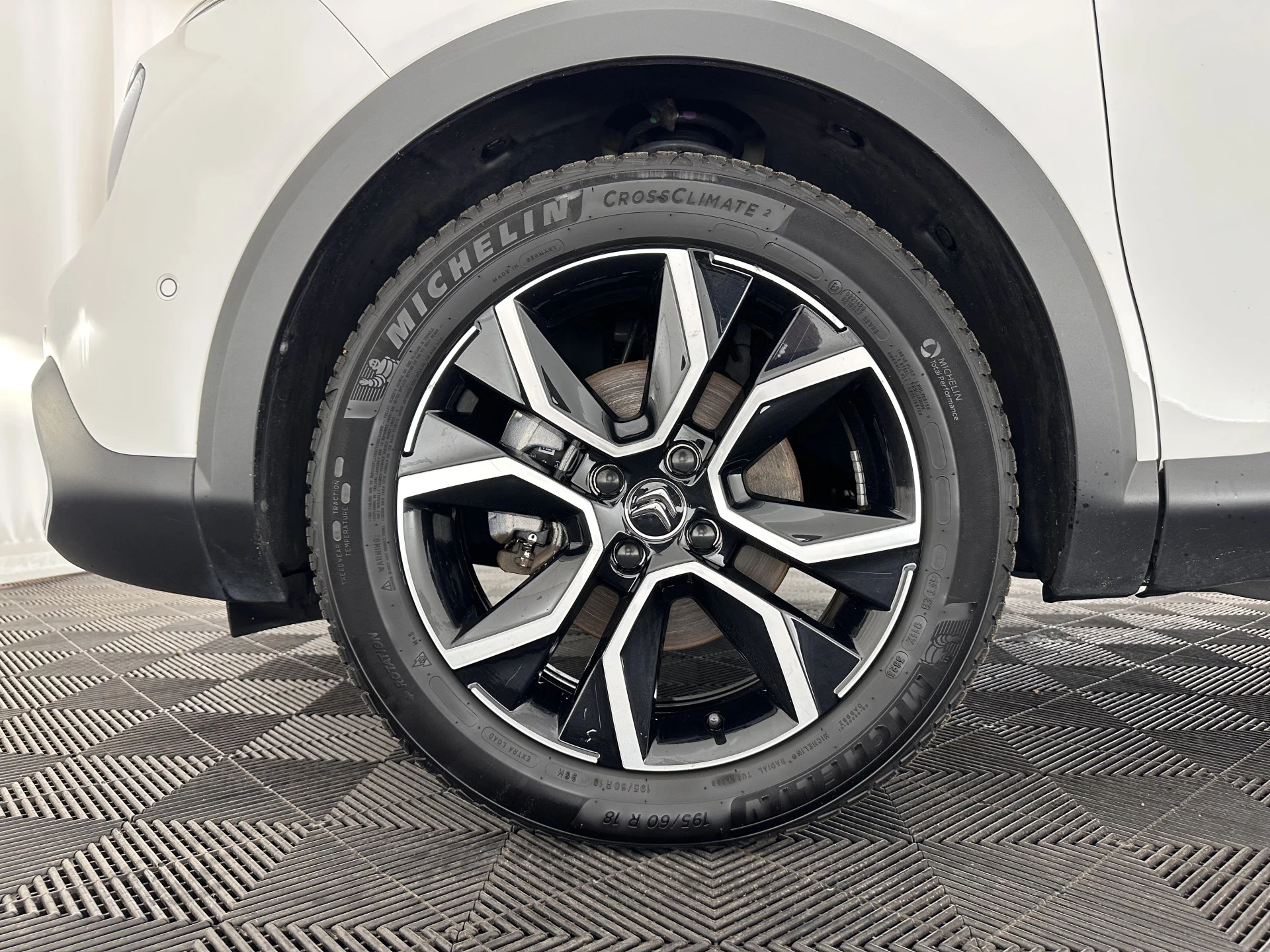 Hoofdafbeelding Citroën ë-C4